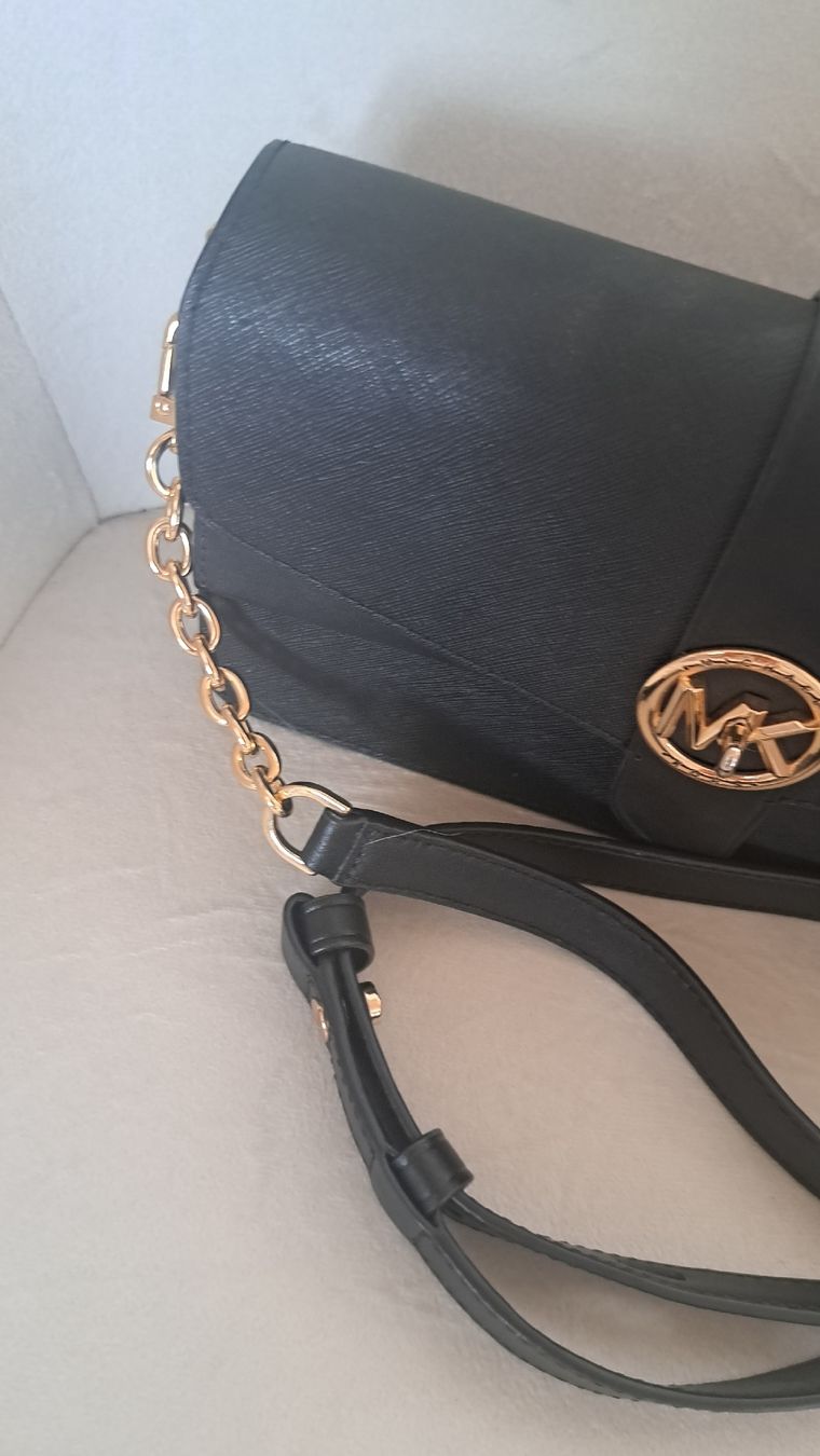 Michael Kors Borse da donna: Schultertasche Michael Kors – Usato da Rechthalten venduto da Cnirvana 1