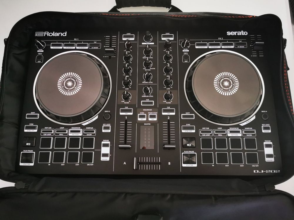 Borsa Trasporto Roland CB-BDJ202 Per DJ-202 Controller – Materiale Robusto, Imbottitura Spessa, Tracolla E Tasca Accessori