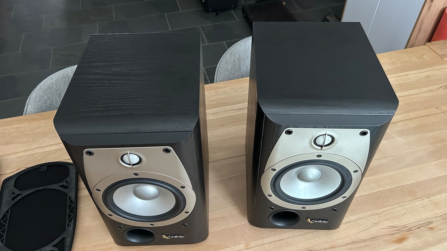 Infinity Casse acustiche: Infinity Alpha 20 – Klassiker mit audiophilem Klang – Usato da Vordemwald venduto da Minimax1 3