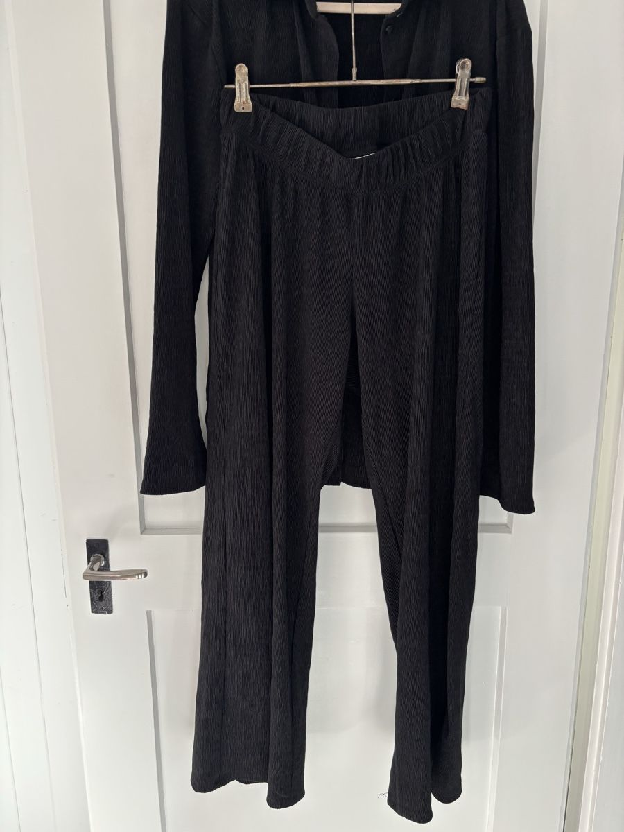 H&M Kleider: Neues, schwarzes H&M Mama Set, Grösse M – Neu (gemäss Beschreibung) aus Stäfa von InesBo 3