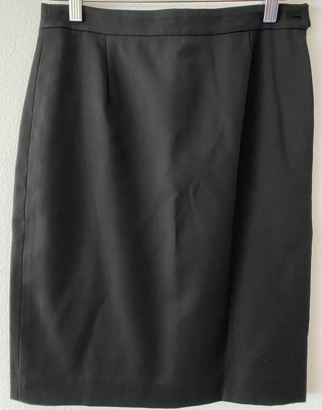 Röcke: Schwarzer eleganter Business-Rock Gr. 38 – Neu (gemäss Beschreibung) aus Wohlen b. Bern von cookiemonster 2