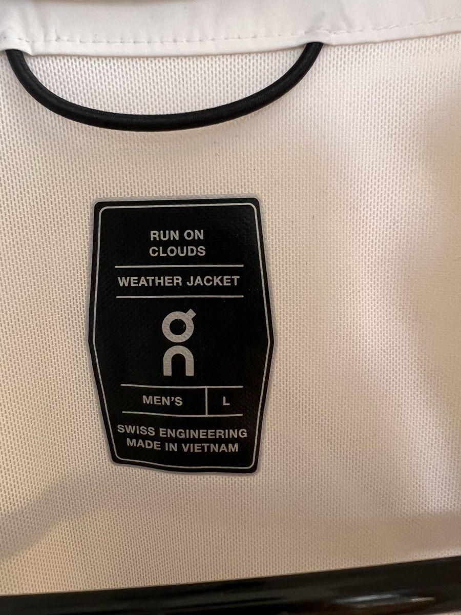 Jacken: On Windjacke – Gebraucht aus Zürich von caro.ha. 3