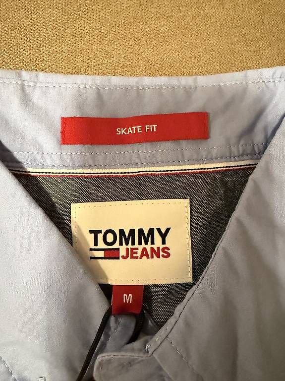 Camicie: Männer Hemd Tommy Hilfiger  – Usato da Lengnau AG venduto da carmenyta73 1