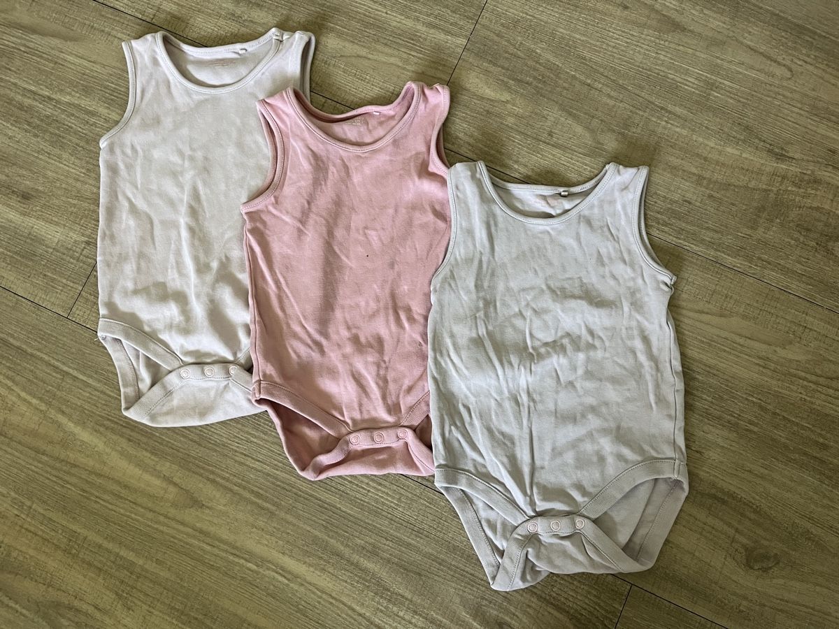 Next Lotti & Set di vestiti: 3er Set Next Bodys Gr 80 – Usato da Sursee venduto da Leg_Kibru