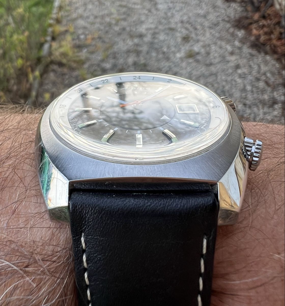Alpina Orologi: Alpina Startimer Pilot Heritage GMT – Usato da Orbe venduto da Watchivore