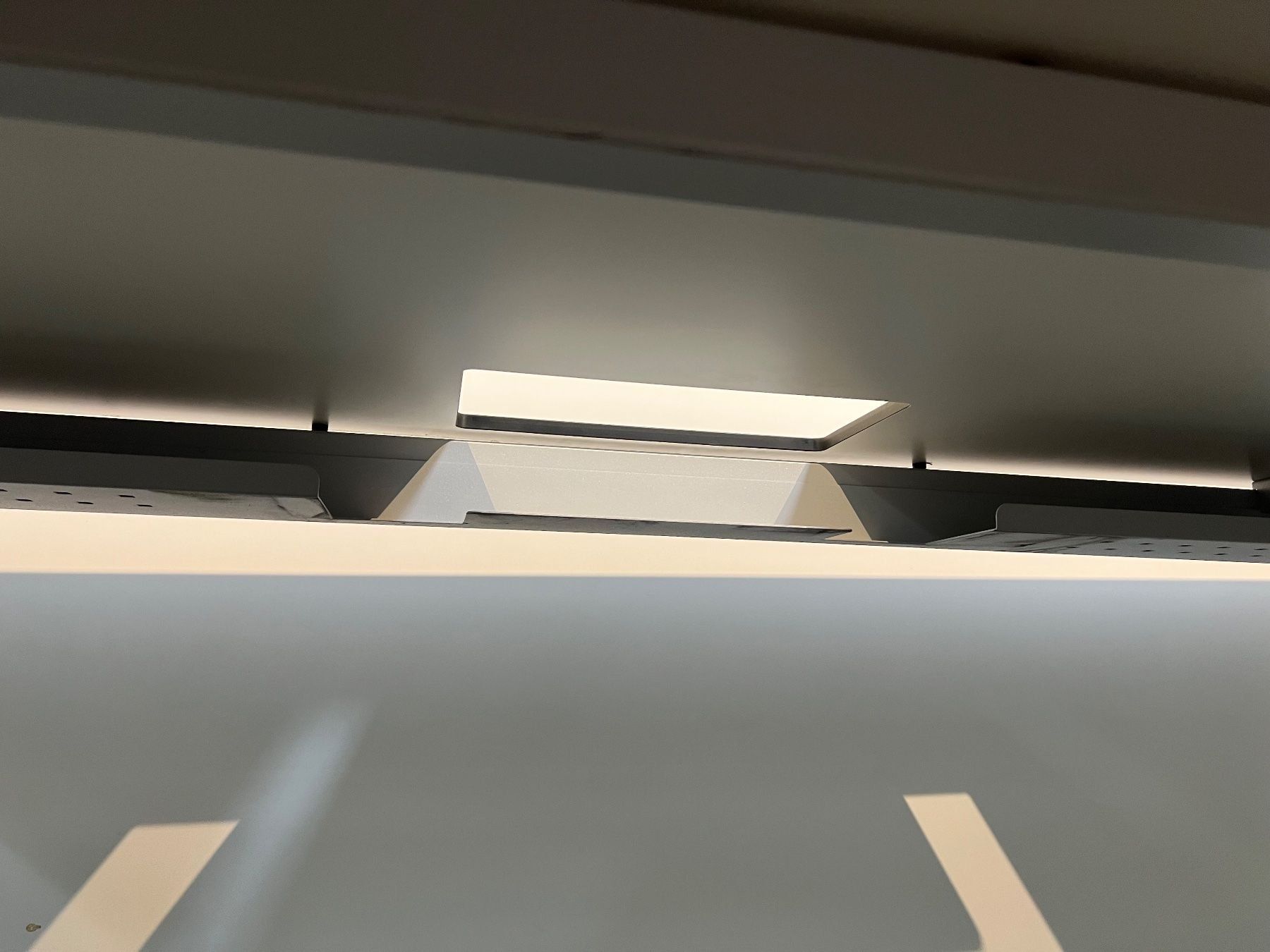 Lista Tables: 010 Posten 10x LISTA Office Tische – D'occasion à Wangen an der Aare par TBYN 4
