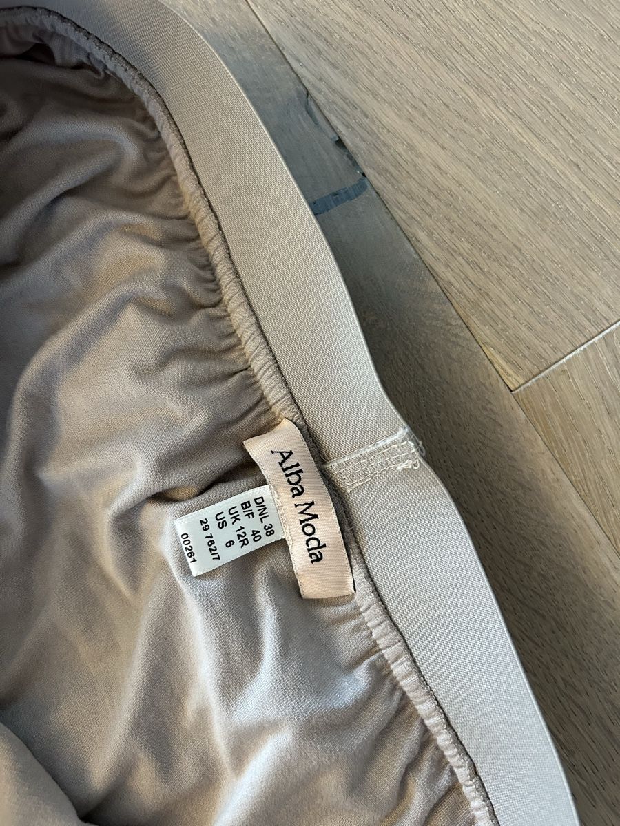 Röcke: Tüll Rock Grau Alba Moda Gr. 38 – Gebraucht aus Zug von Gibbi80 1