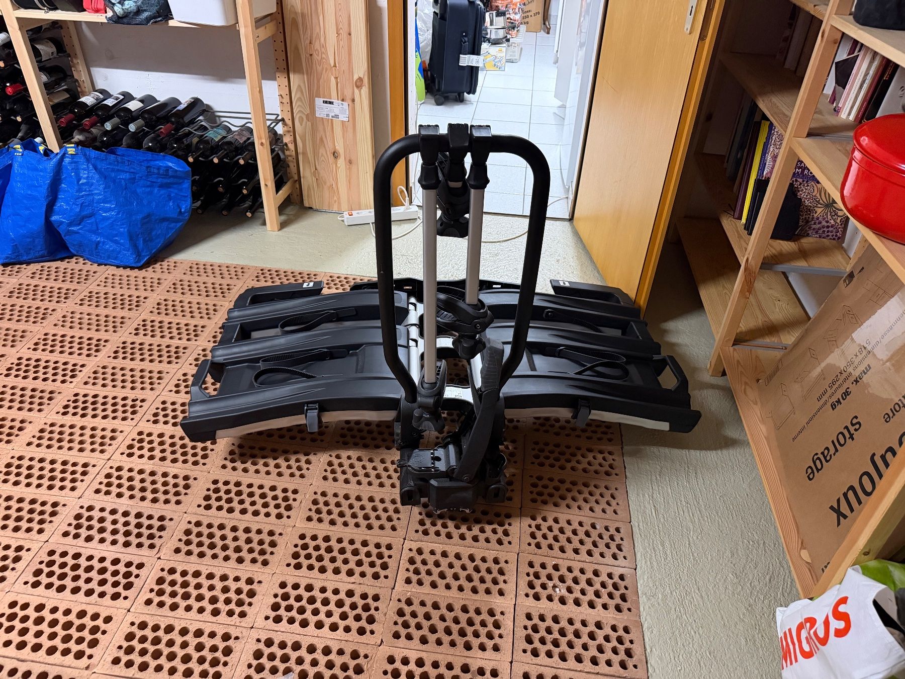Thule Tutti pezzi di ricambio auto: Porte-vélos Thule EasyFold XT 934 pour 3 vélos – Nuovo (secondo la descrizione) da Sion venduto da urs_qt2f