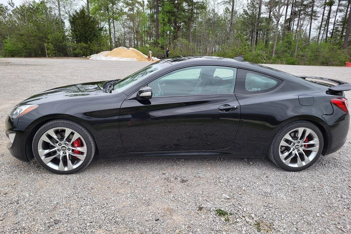 Autos: Hyundai Genesis Coupe 2.0 T – Gebraucht aus Muhen von Memo30
