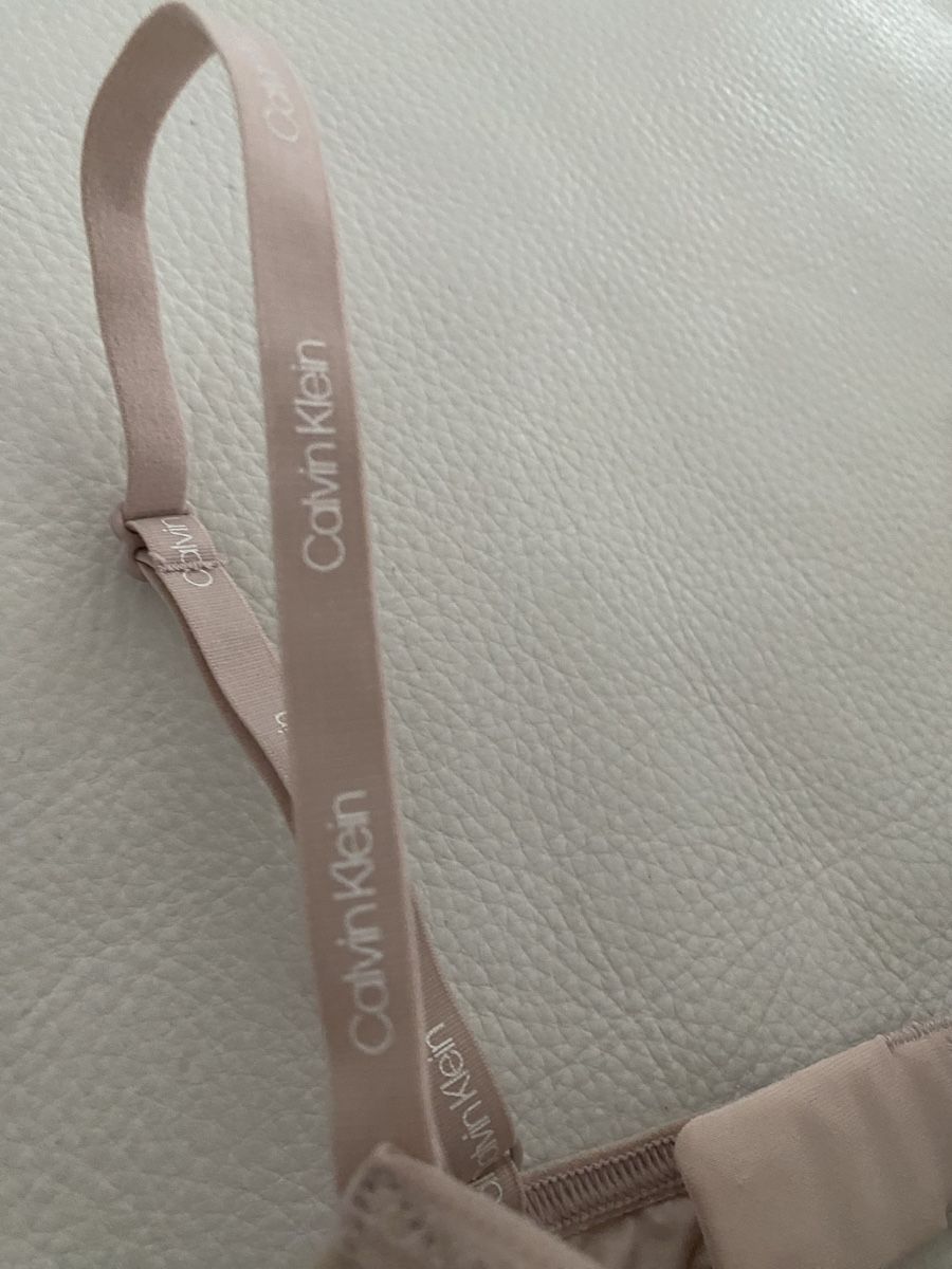 Calvin Klein Altra biancheria intima: Calvin Klein Bh🌸 – Usato da Opfikon venduto da Luis144 5