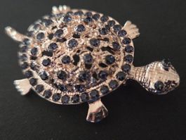 Broche Tortue dorée avec strass bleus , 4 cm Top ,Neuve