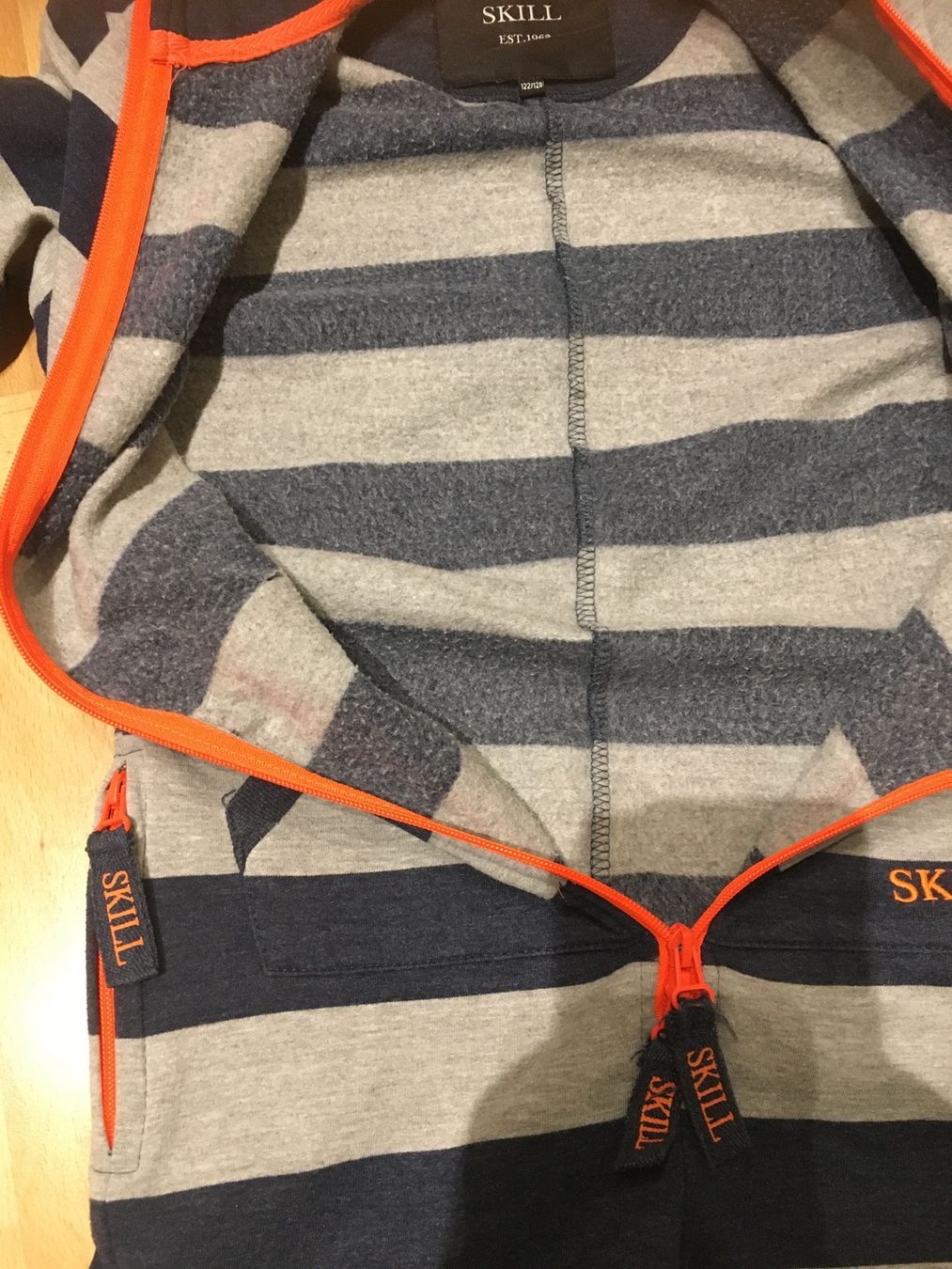 Tute: Jumpsuit / Einteiler Gr. 122/128 – Usato da Uetendorf venduto da Gar_9pvy 4
