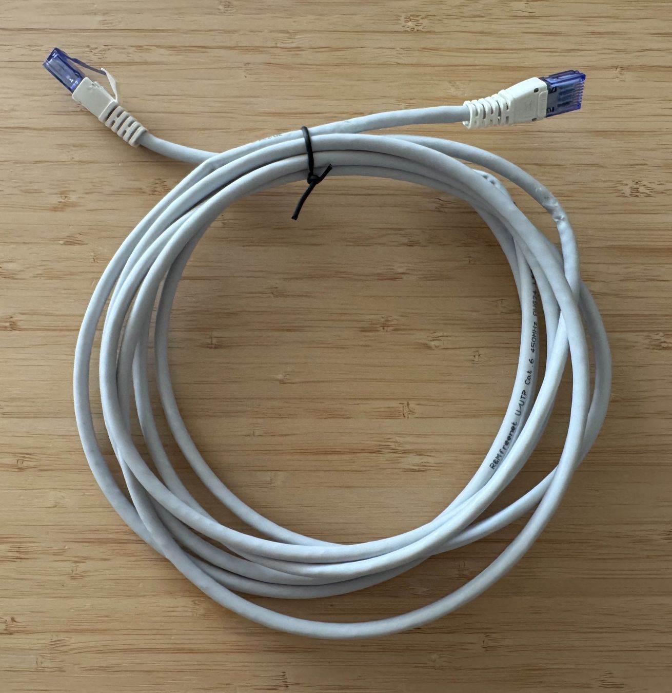 Câbles: 3 Meter Netzwerkkabel, 3 m Ethernet Cable – D'occasion à Winterthur par YaV
