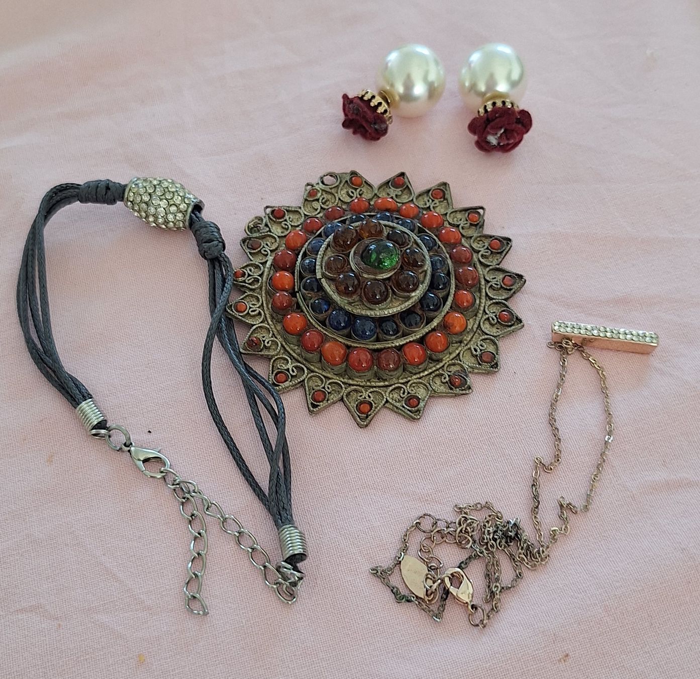 Autres bijoux: Chrüsi Müsi.Vintage – D'occasion à Kerzers par ExpressoTerreno