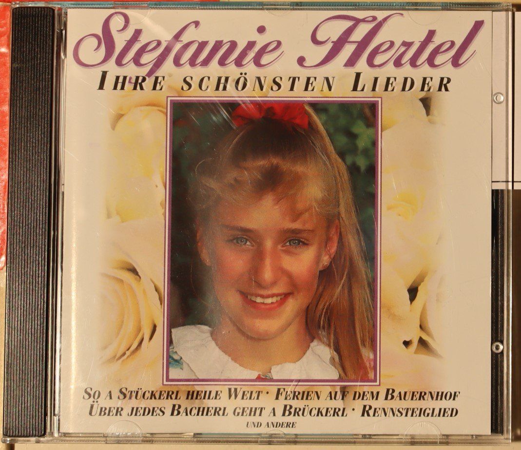 CD: Stefanie Hertel – Ihre Schönsten Lieder – Usato da Luzern venduto da CONTENTI