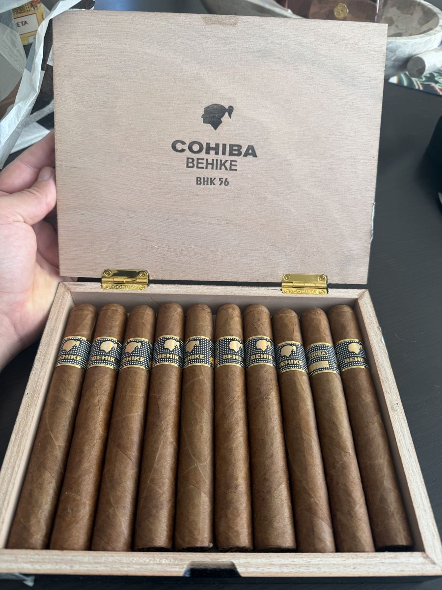 Cohiba Sigari: Cohiba Behike BHK56 – Nuovo e nell'imballaggio originale da Bellach venduto da val_jmn2 3