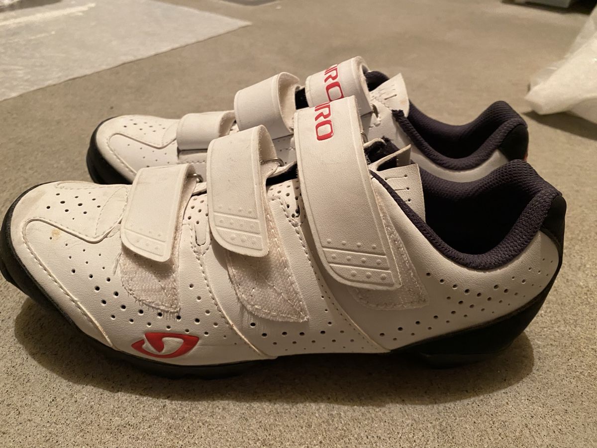 Giro Scarpe da donna: Veloschuhe Klickschuhe Giro – Usato da Niederweningen venduto da Nightstalker 1