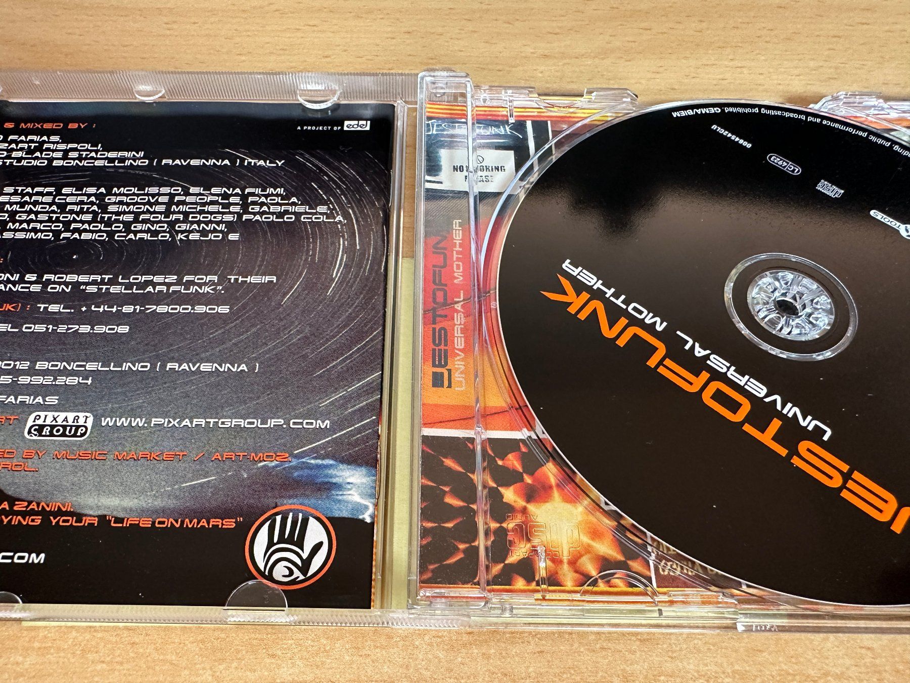 CD: S7 Jestofunk – Universal Mother – Usato da Rikon im Tösstal venduto da Alpenmutz 2