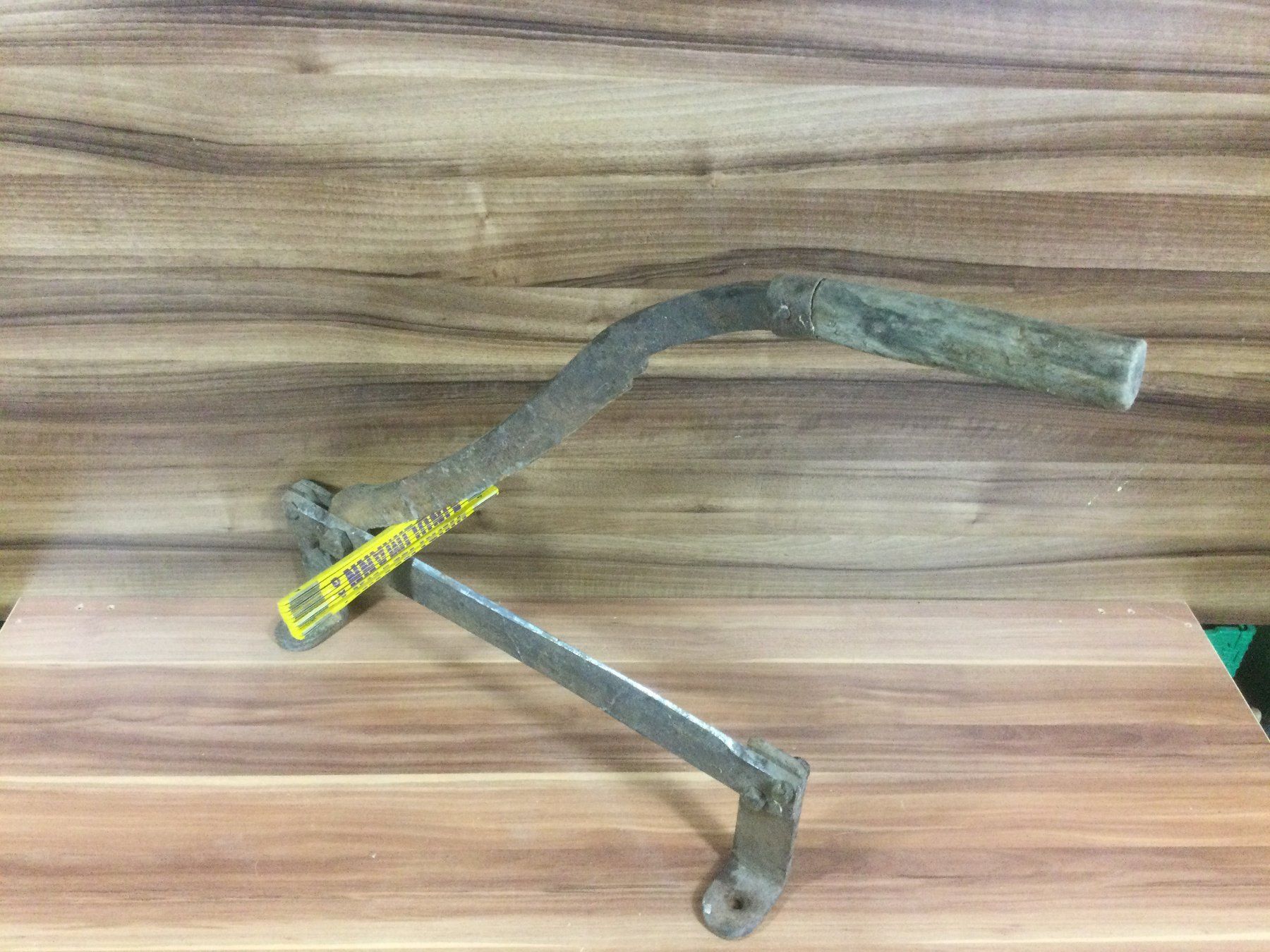 Attrezzi da lavoro: Gebrauchter Holz Schindel oder Stroh Schneider mit Handgriff – Usato da Wangen SZ venduto da kuriosum12 1