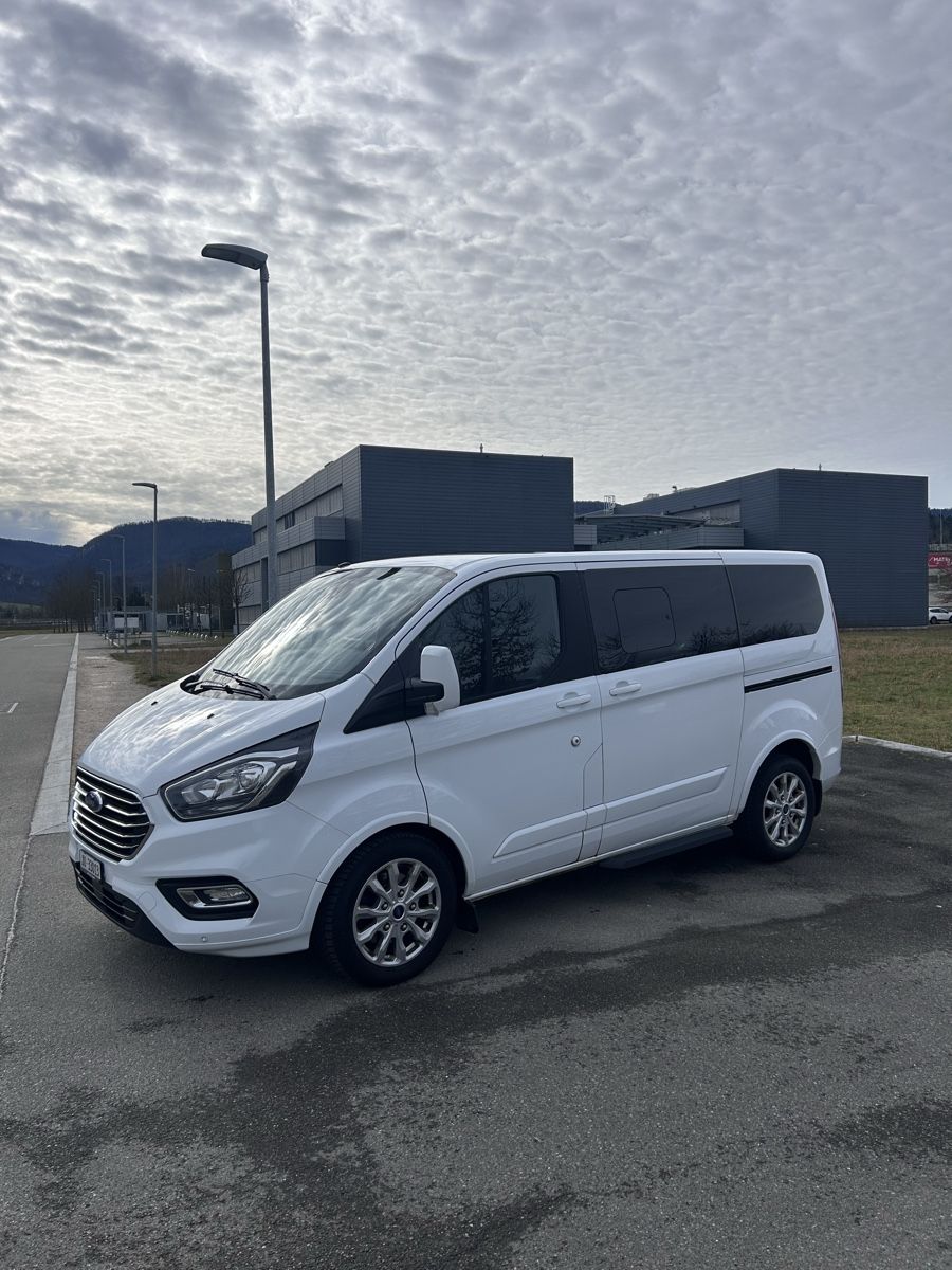 Ford Automobili: Ford Tourneo Custom – Usato da Courcelon venduto da nol_vb96