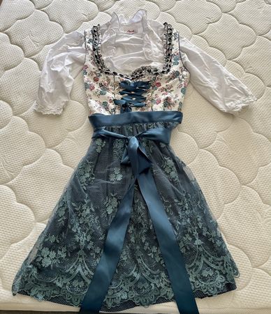 Dirndl