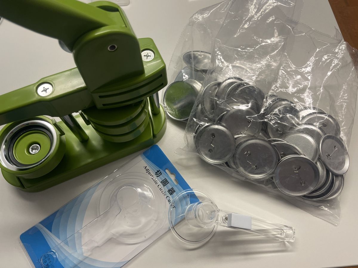 Spielzeuge: Button Making Machine – Gebraucht aus Winterthur von ser_58kz 1