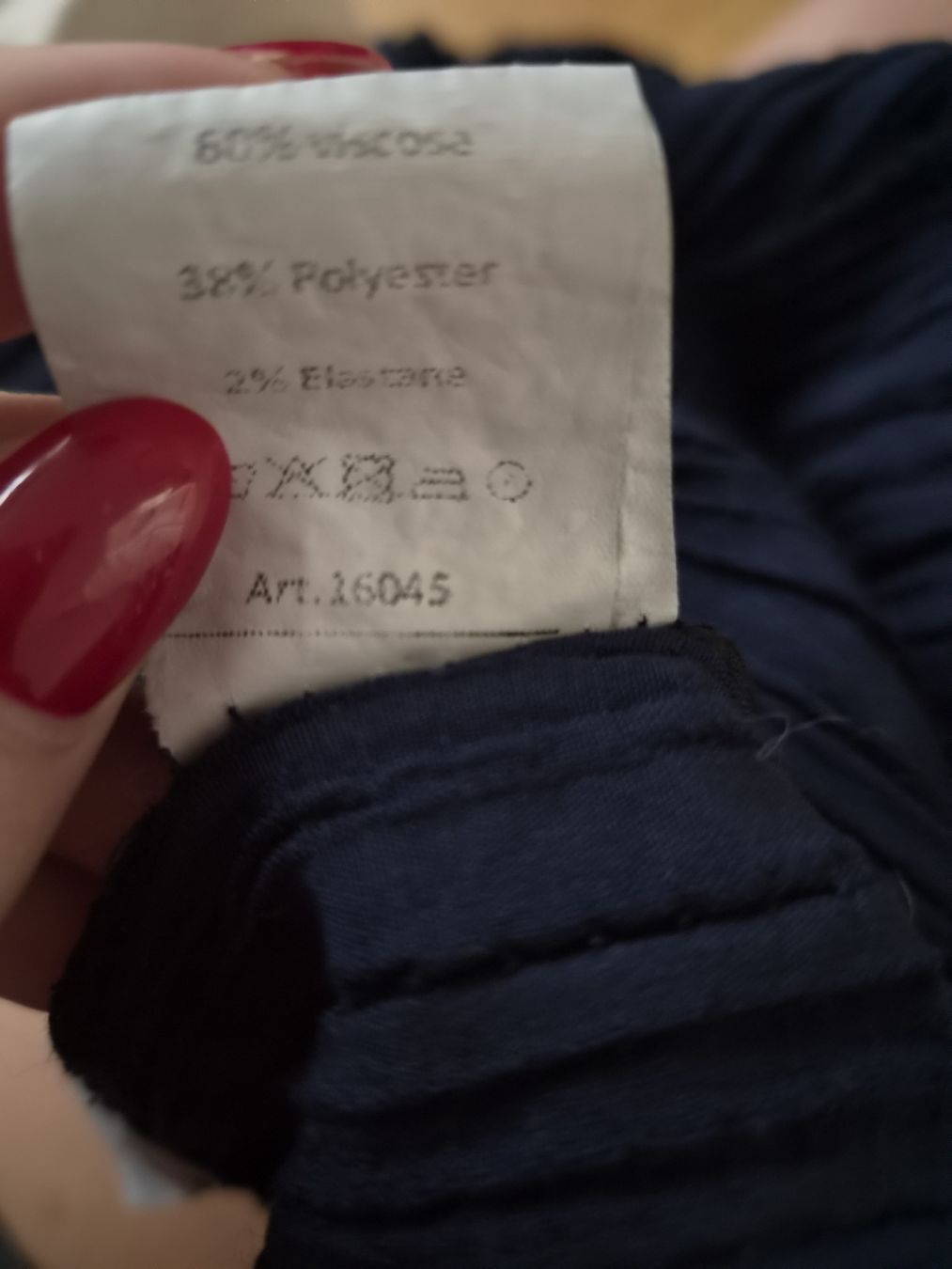 Zebra Pantaloni: Plissierte Stoffhose dunkelblau  – Nuovo (secondo la descrizione) da Altstätten SG venduto da melii._.98 1