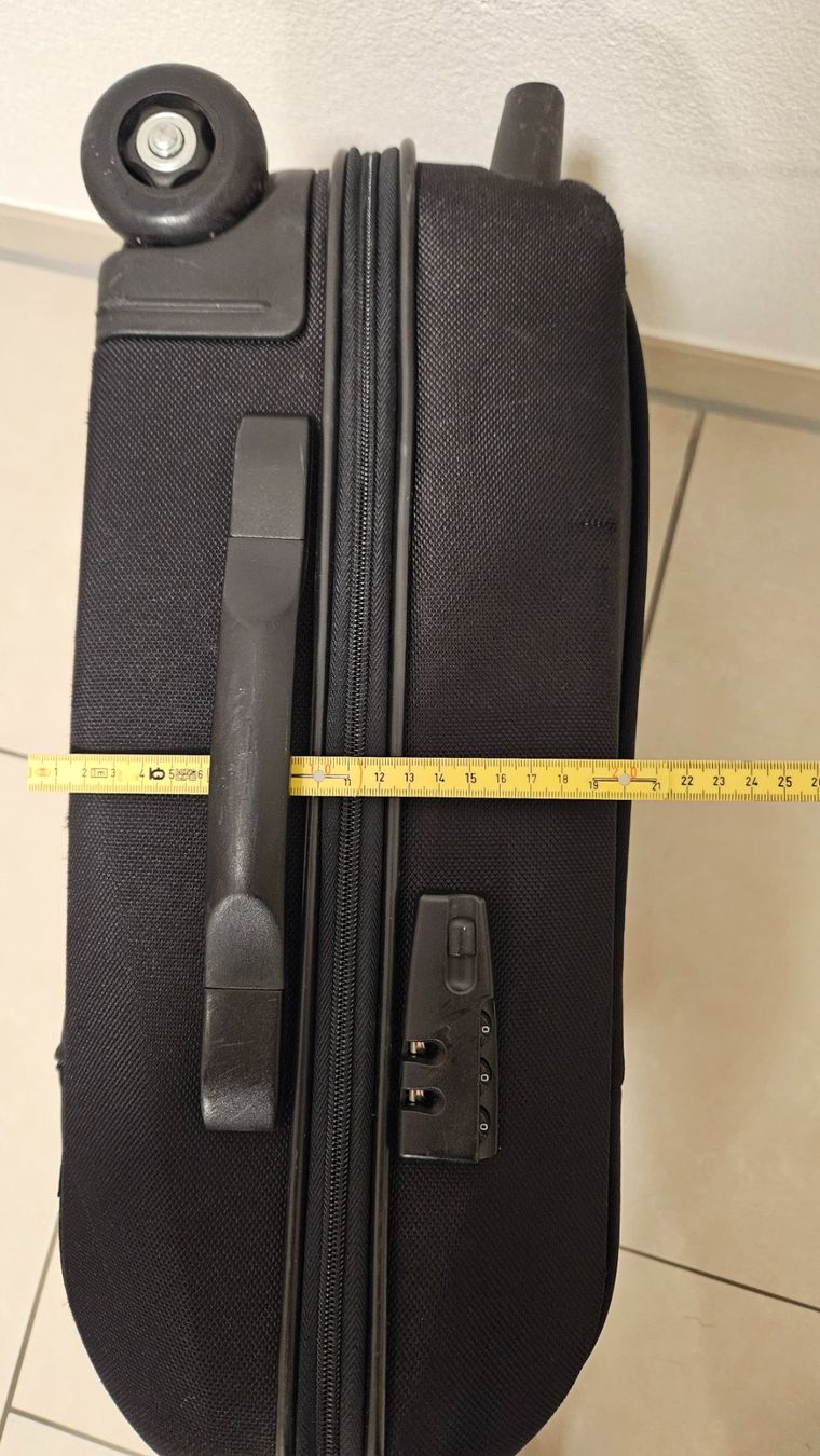Valises de voyage: Samsonite Rollkoffer Cabin Size – D'occasion à Schaan par car_wrv2 8