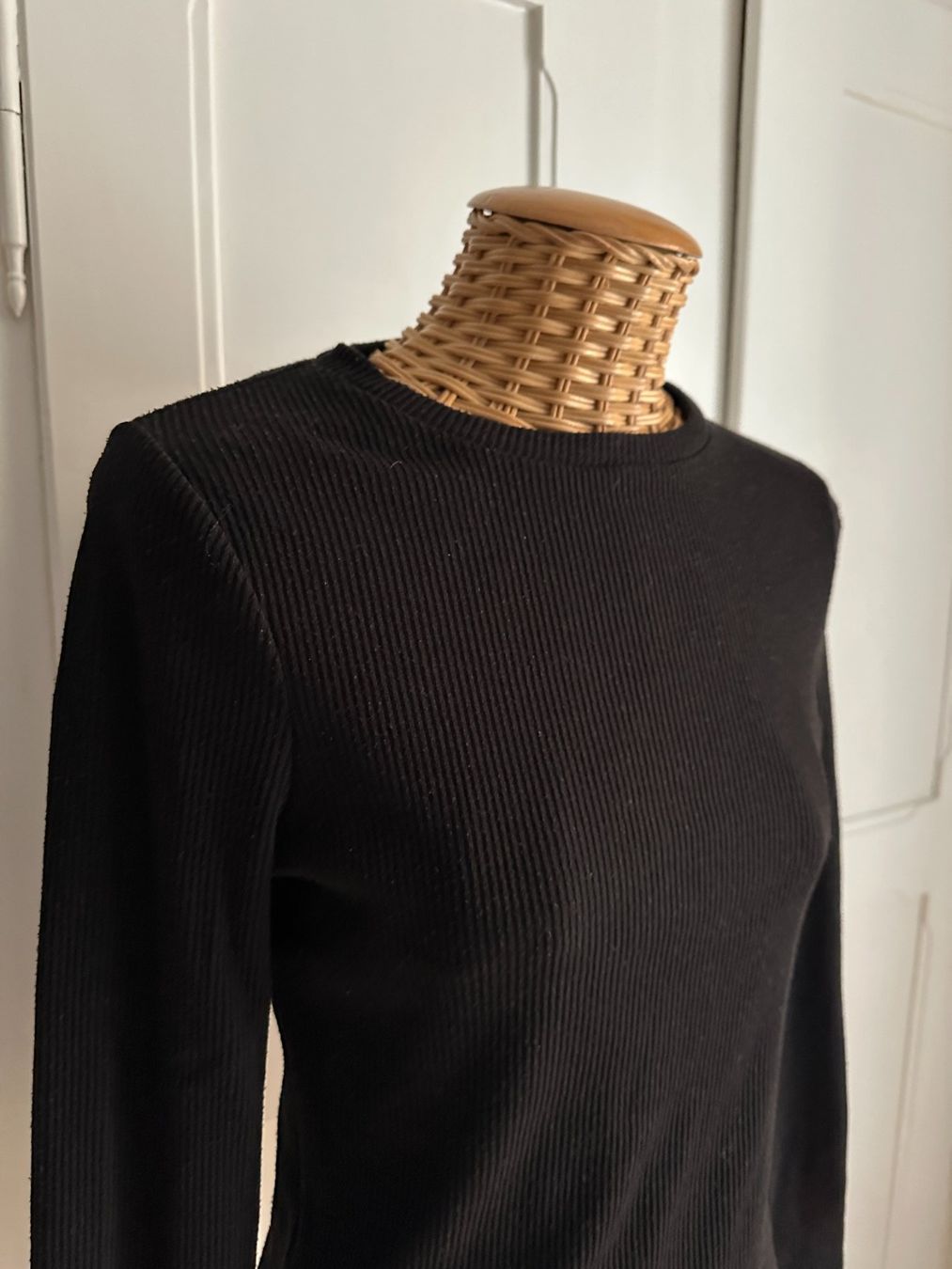 T-shirt: BIK BOK - Langarmshirt schwarz S – Usato da Zürich venduto da Diazaio 1