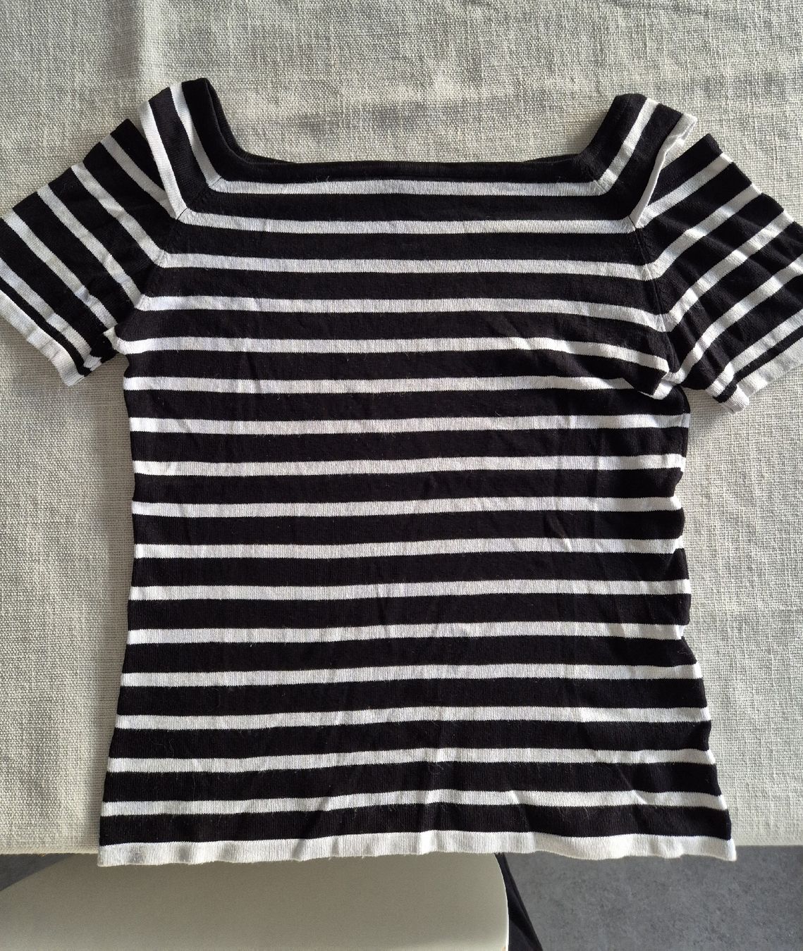 Tops: top taille M avec découpe sur les épaules – Neu (gemäss Beschreibung) aus Sion von nat_xz7y