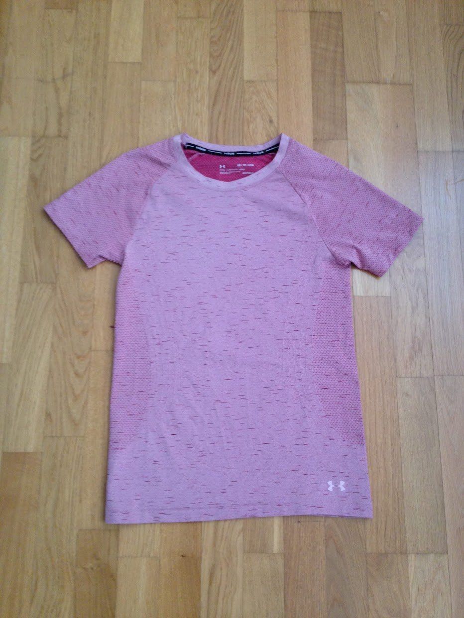 T-shirt: Sport Run Shirt – Usato da Dübendorf venduto da Fip05
