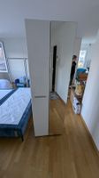 Schrank für die Garderobe mit Spielgeltür