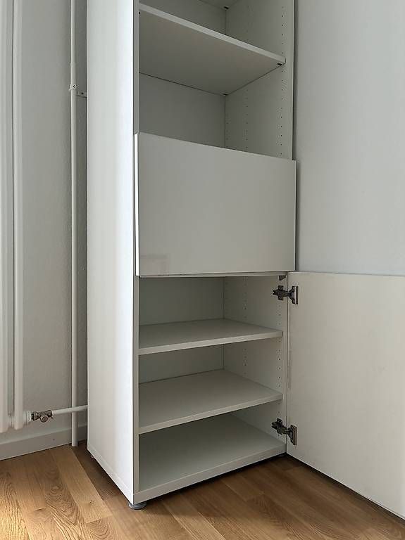 Scaffali: Weisses IKEA Regal – Usato da Basel venduto da jan_xwq9 1