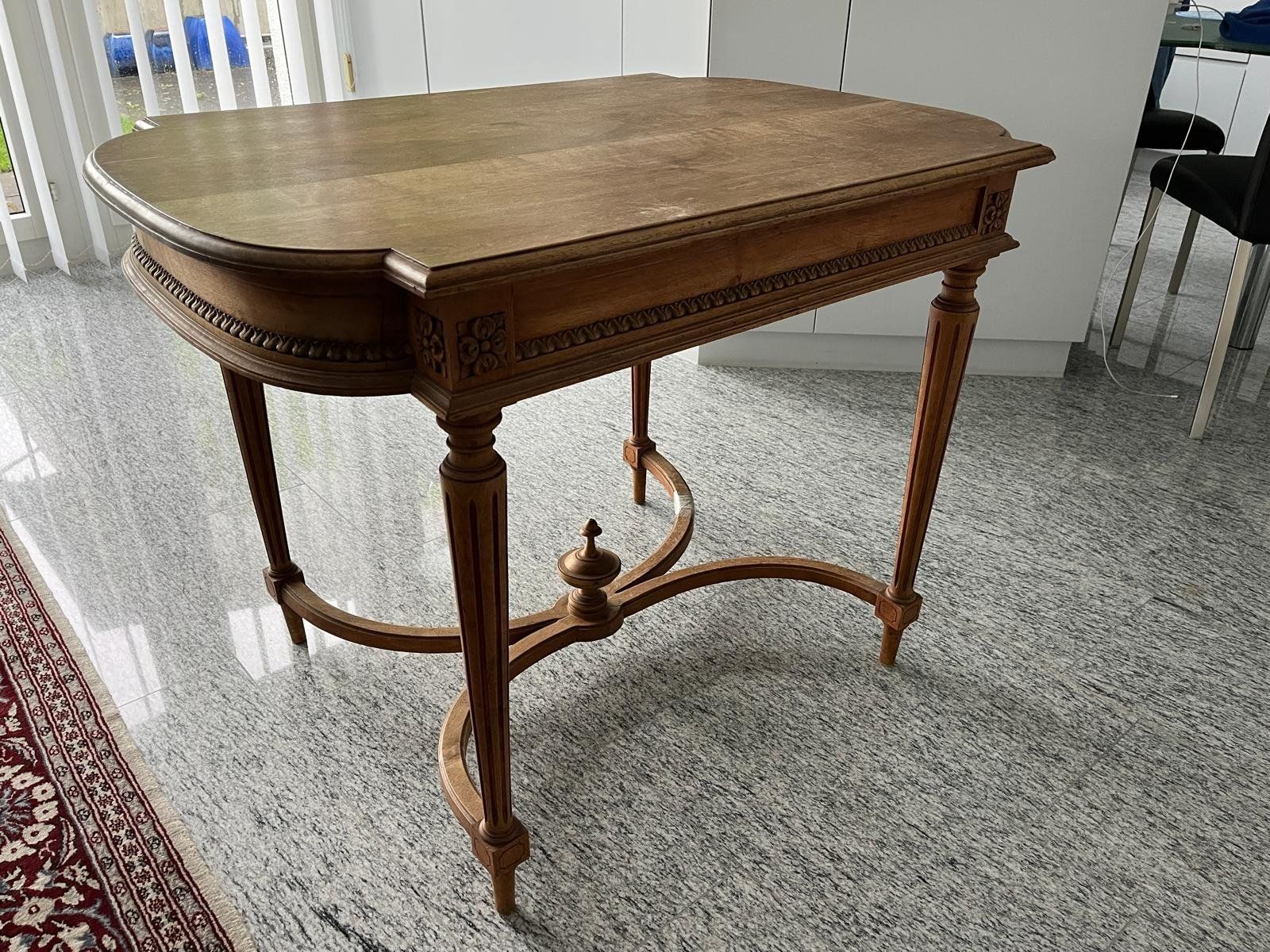 Tavoli: Antiker Tisch Stil Louis XVI – Usato da Nürensdorf venduto da myme01 1