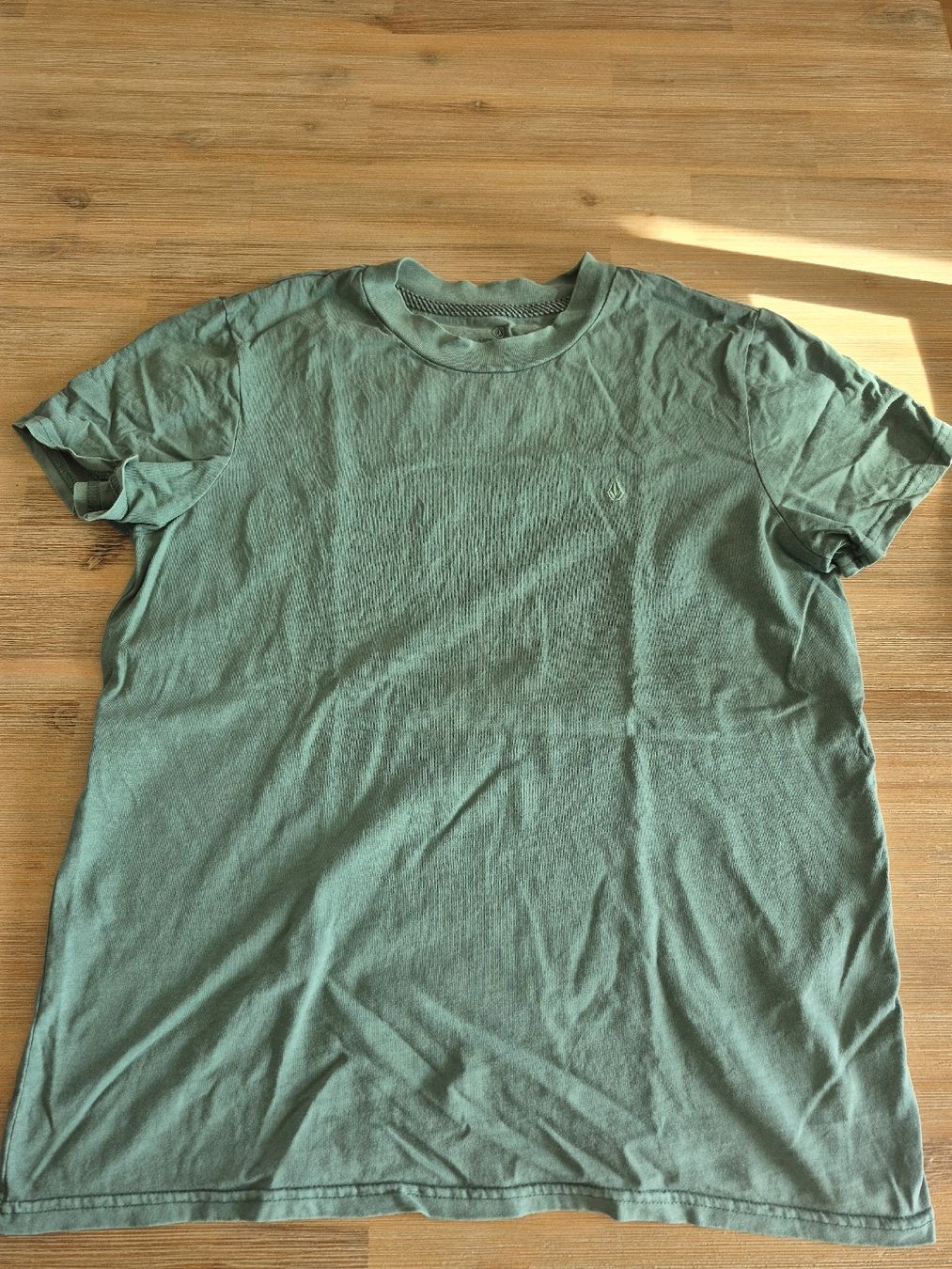 Volcom T-shirt: VOLCOM Damen T-Shirt Gr. L – Usato da Gerlafingen venduto da nila44