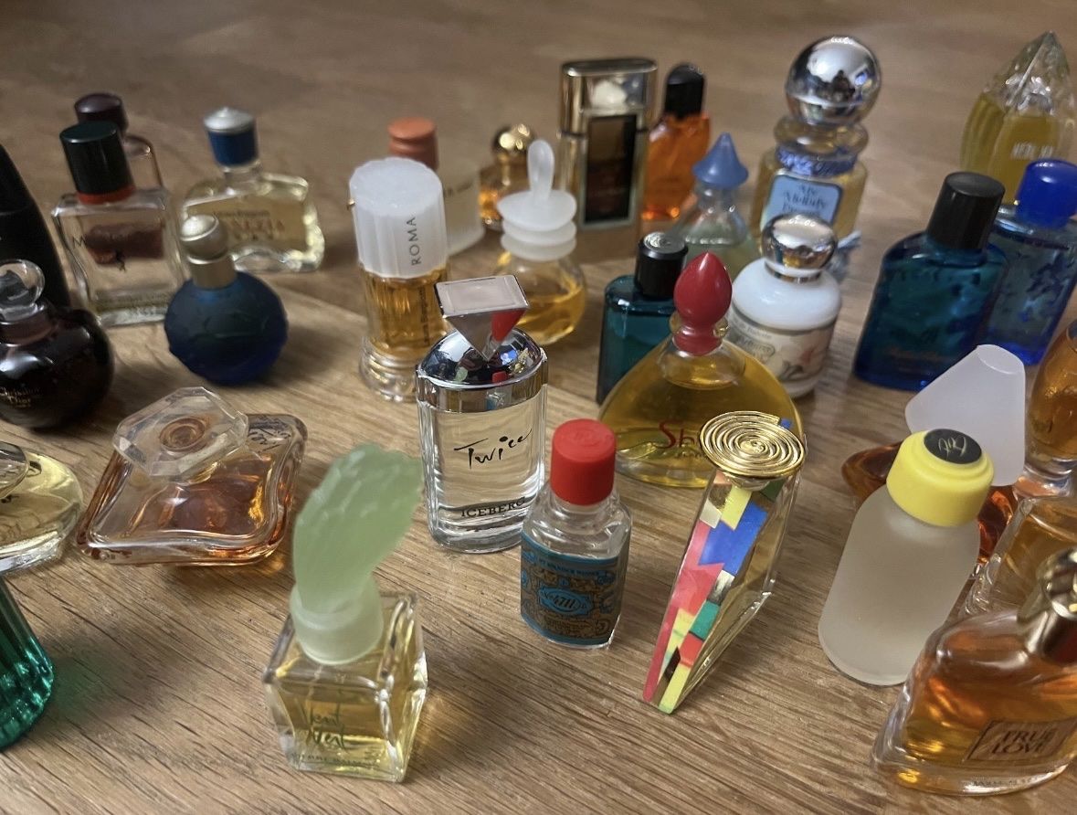 Profumi & Eau de Toilette: Mini-Parfüm Sammlung – Usato da Bern venduto da Miniparfum 5