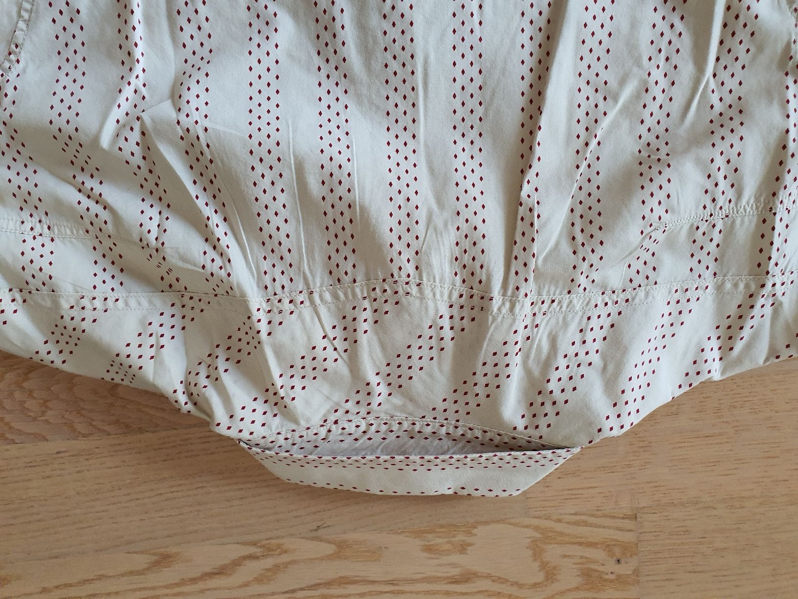 Diesel Hemden: Diesel Shirt, mens L, formal beige/red diamond dot pattern – Gebraucht aus Wallisellen von Alexandrertheg 9
