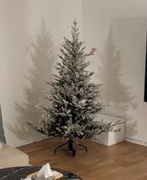 Weihnachtsbaum wie echt und neuwertig! 🎄