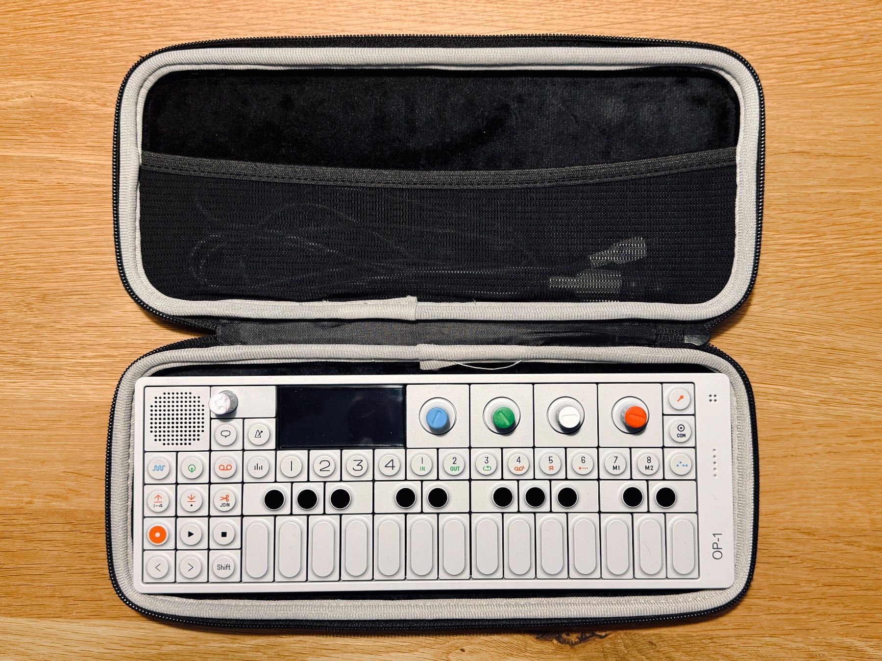 Teenage Engineering Strumenti musicali: Teenage Engineering OP-1 – Usato da Niederrohrdorf venduto da KoopaSenior 1
