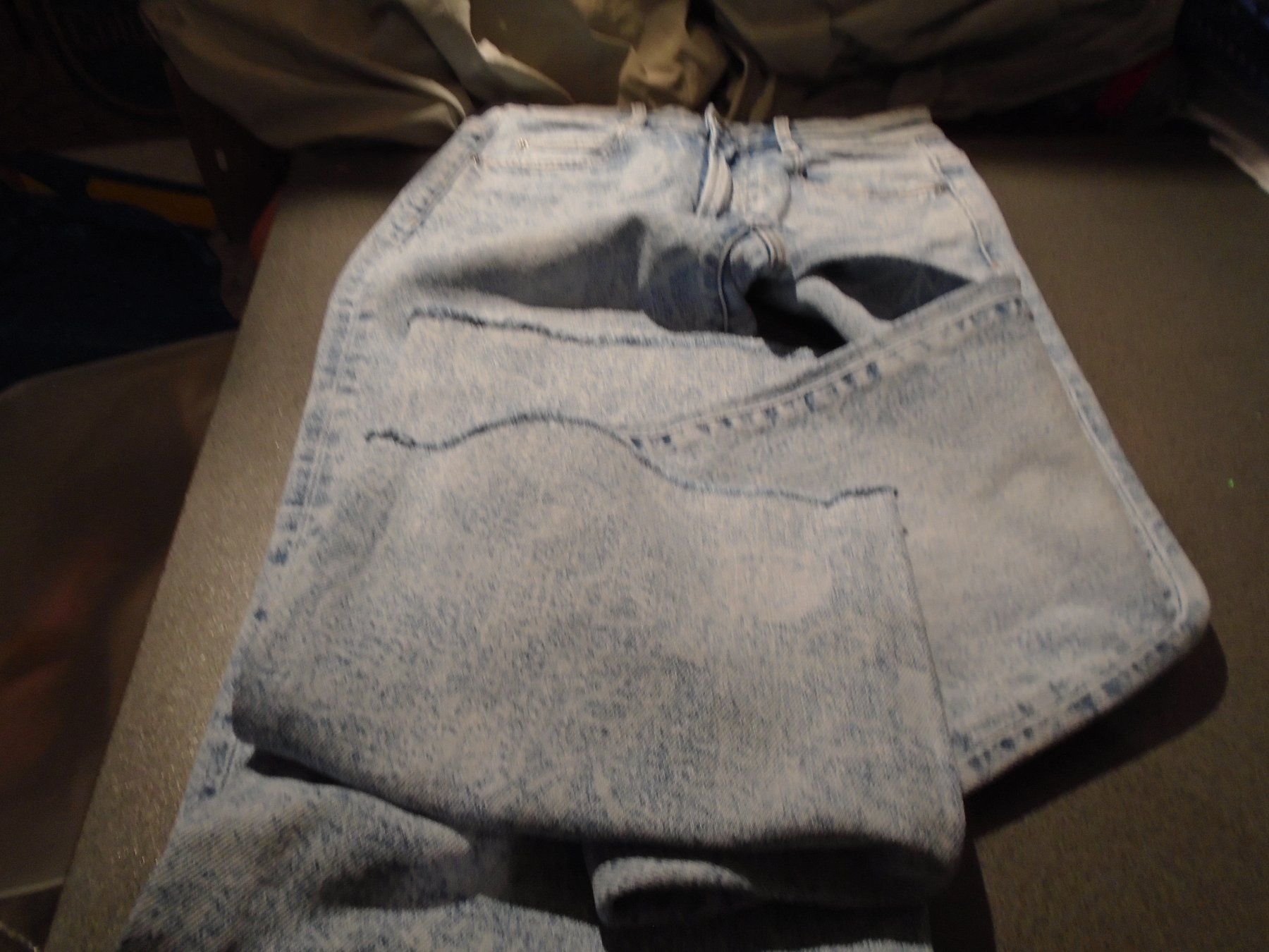 Jeans: Jeans ca. Grösse S, hellblau, feines weisses Blumenmuster – D'occasion à Zürich par abraxas1291