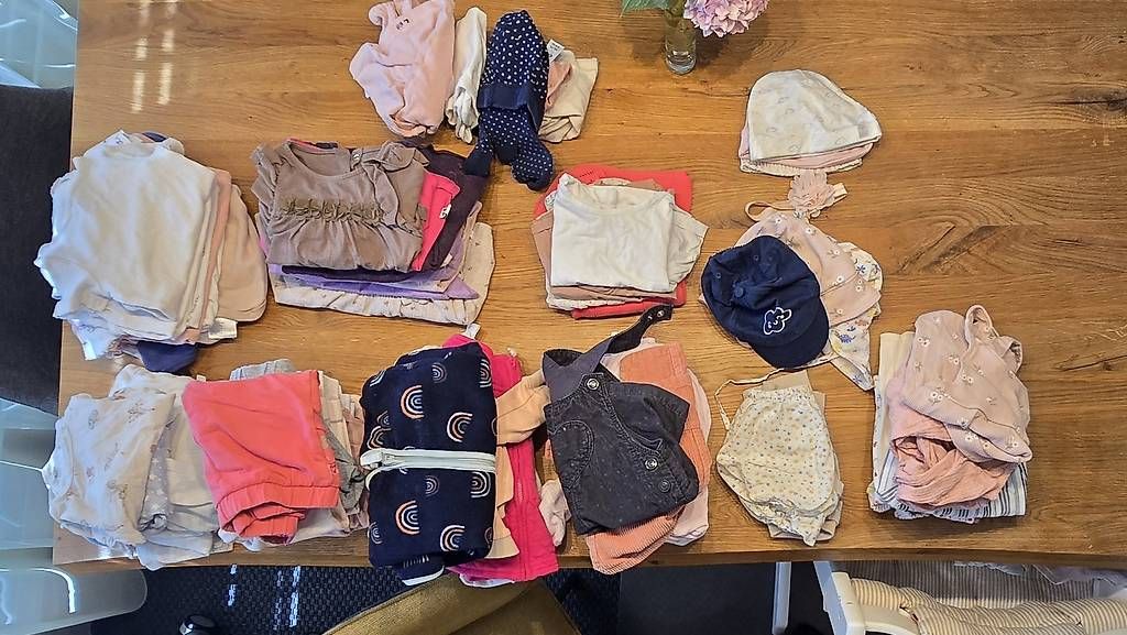 Lotti & Set di vestiti: Kleiderpaket Mädchen Gr. 68 / Komplette Ausrüstung – Usato da Boll venduto da BernerIn_89