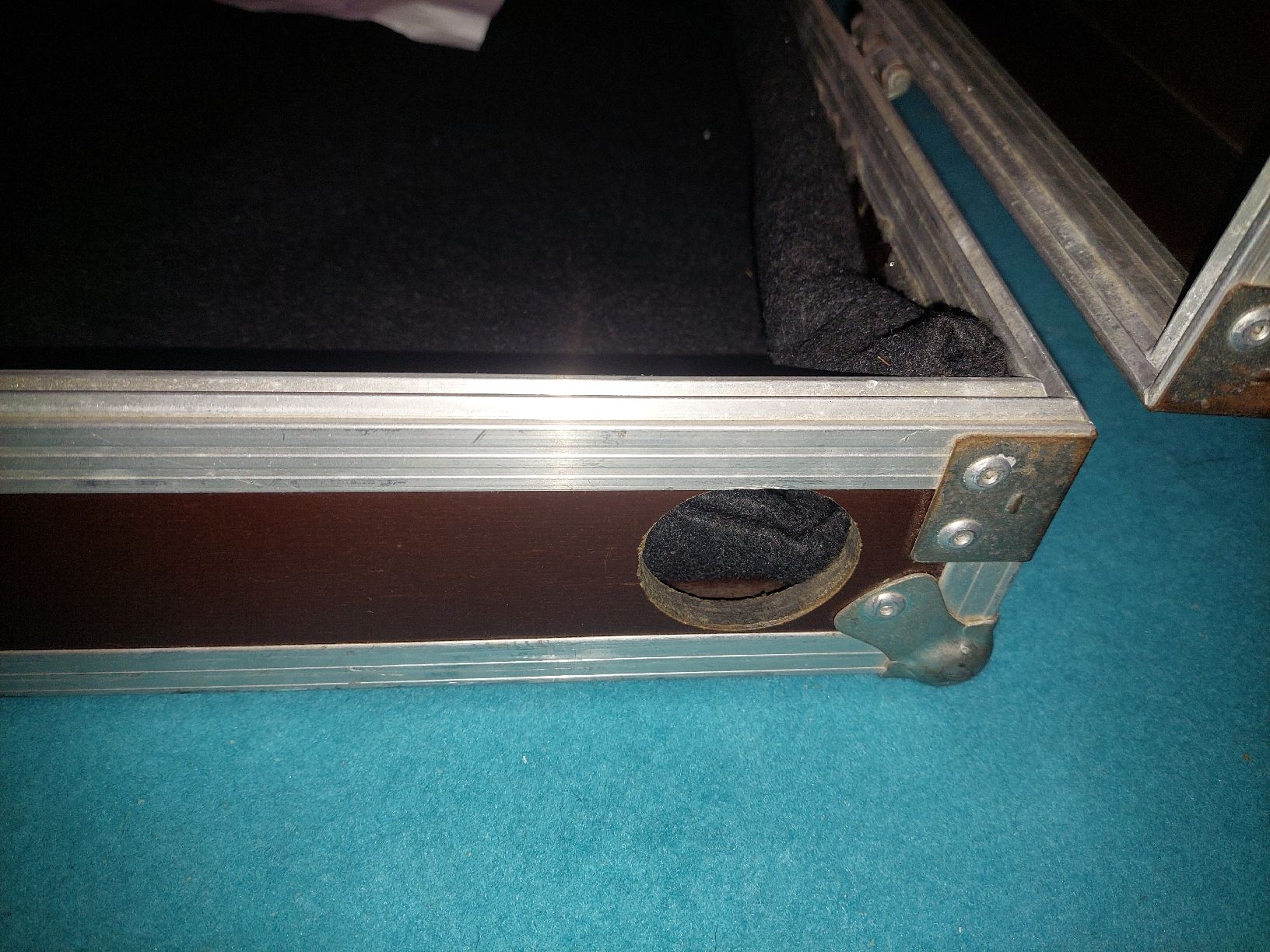 Altri accessori: Valise Flight Case avec couvercle amovible – Usato da Courtepin venduto da Organikal 9