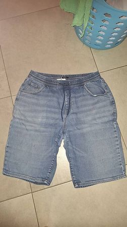 SHORT Jeans Taille 176 -180
