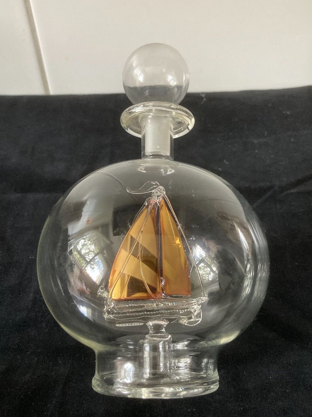 Autres vaisselles & verres: Glas-Flasche mit einem Segelboot drin. Dekoration – D'occasion à Zürich par Chaeffeler 2