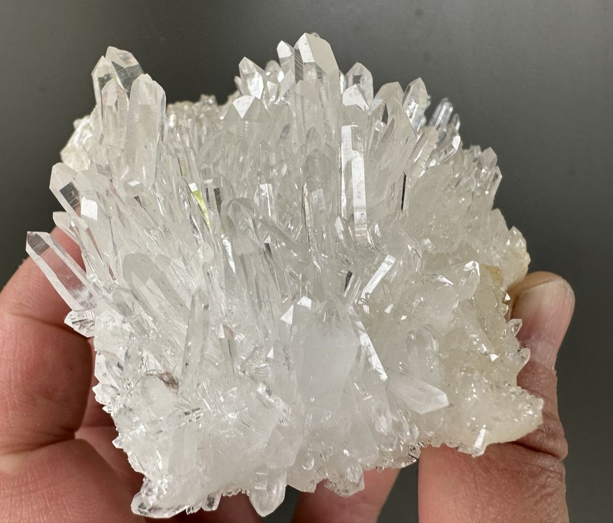 Minerali & Pietre curative: Nadelquarz Val Bedretto – Usato da Oberuzwil venduto da Crystall0 2