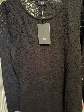 Schickes JDY Spitzenkleid, Grösse M, nie getragen!