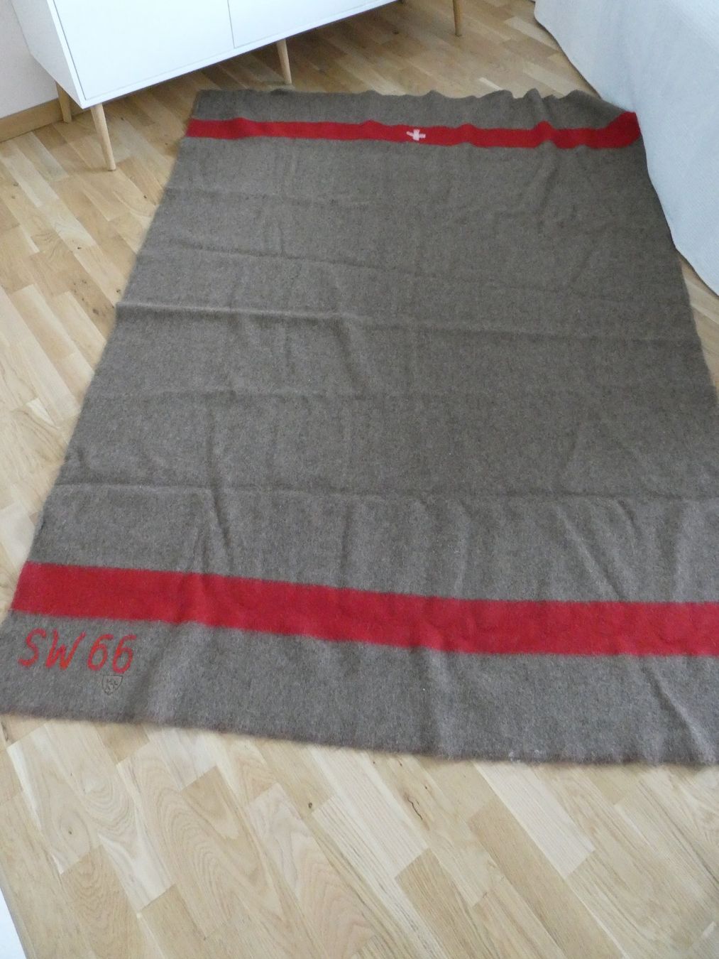 Schweizer Armee Coperte: Original Schweizer Armee Decke aus Wolle 200x145cm – Usato da Zürich venduto da ursinas-shop 2