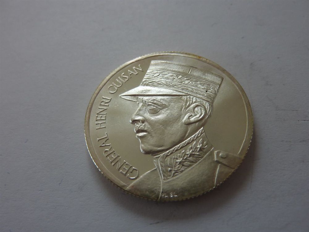 Médaille Suisse – Général Henri Guisan – 5ème Marche Du Souvenir Mezières 1972