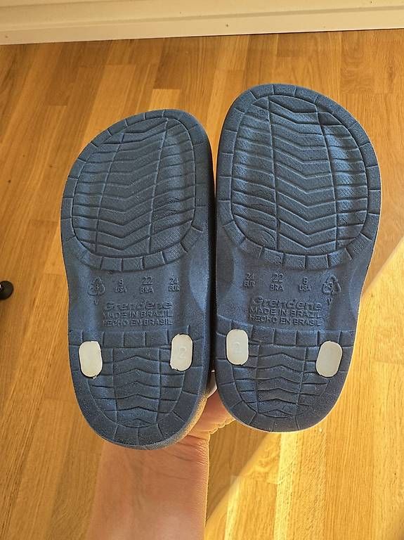 Scarpe per ragazzi: Ipanema Badeschuhe Gr. 24 – Usato da Zürich venduto da LovieDovie 1