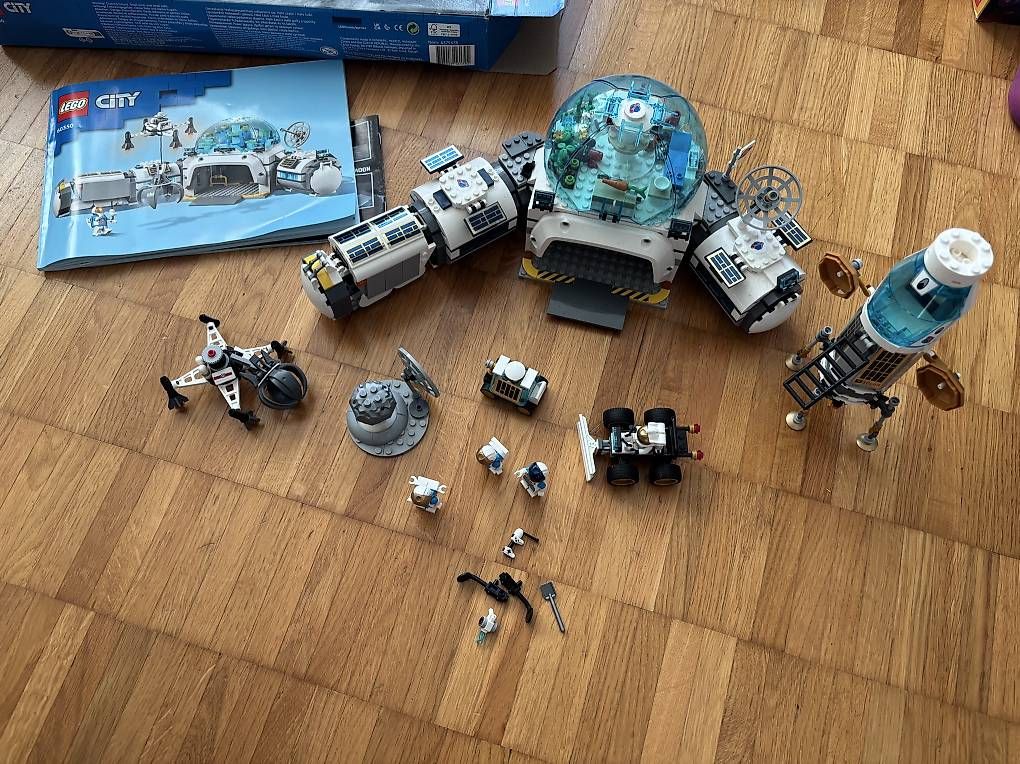 Spielzeuge: Lego City Mondbasis 60350 – Gebraucht aus Effretikon von Maedinho 1
